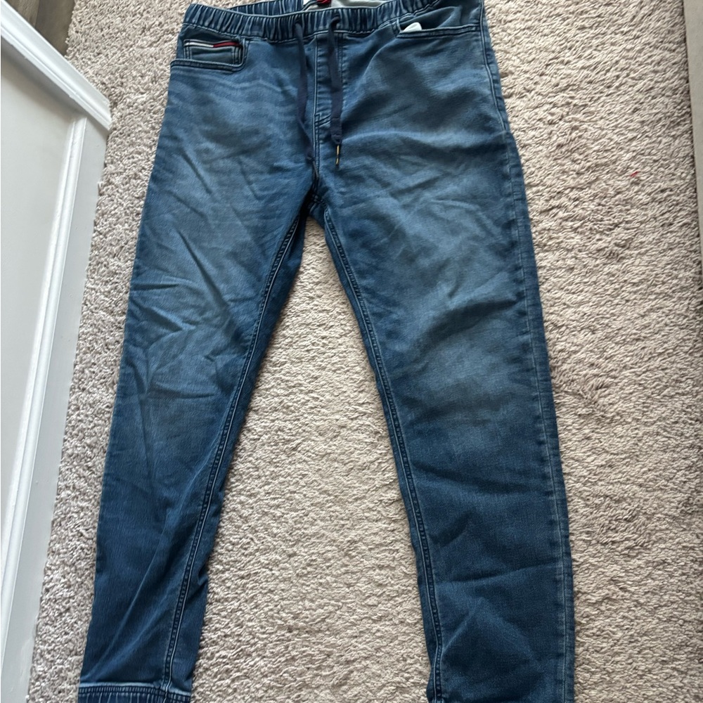 Tommy Hilfiger Men's Denim Slim Straight Jeans